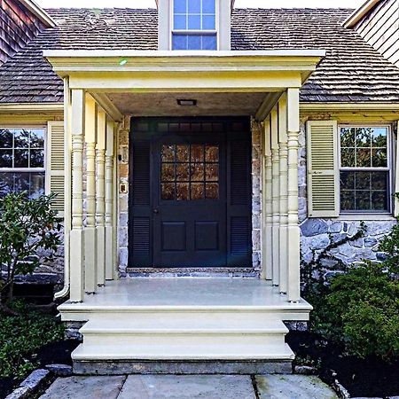 Downingtown Manor - 1900S Farmhouse With Creek Views Bagian luar foto