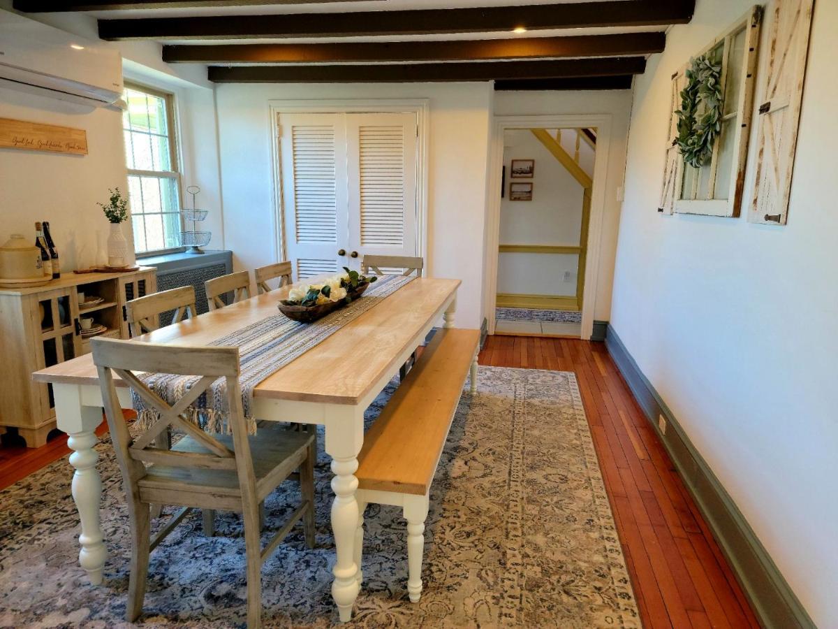 Downingtown Manor - 1900S Farmhouse With Creek Views Bagian luar foto